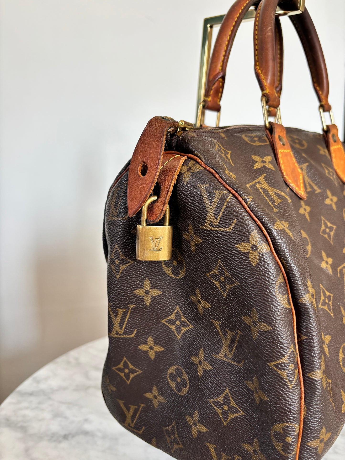 Louis Vuitton Speedy 30