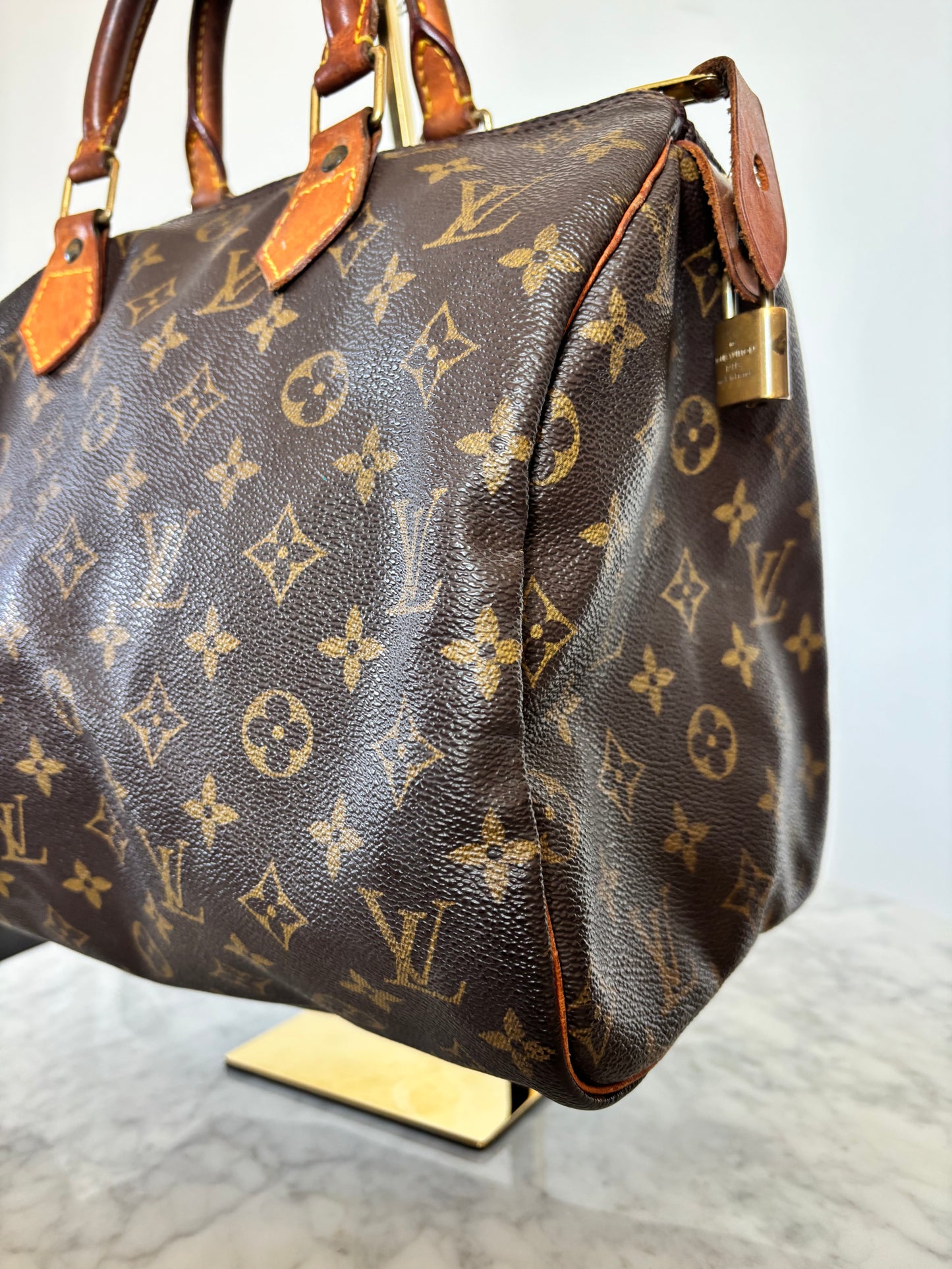 Louis Vuitton Speedy 30